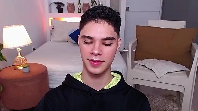 juanes puthee online show from November 2025 01:07:02 PM