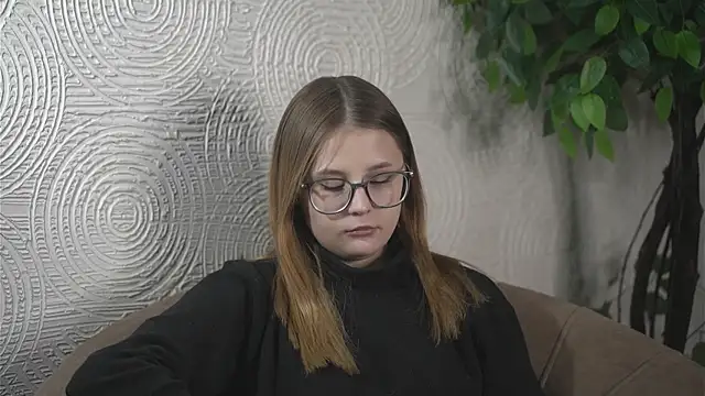 EdytBalle online show from March 2025 03:18:02 PM