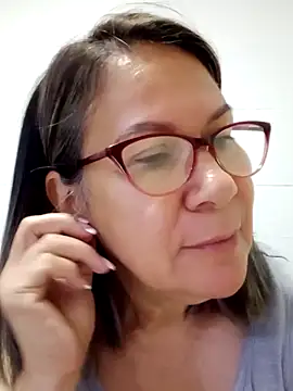 victoria wayne online show from November 2025 10:03:02 AM