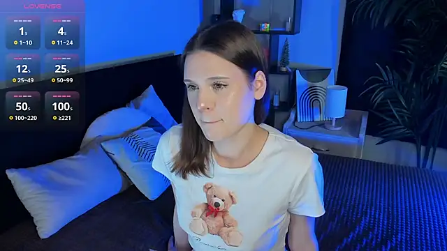 LisaBaillea online show from March 2025 09:02:02 PM