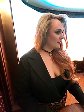 Snapshot of Juicy_PeachLux chatting on November 2025 02:49:02 PM Juicy PeachLux online show from November 2025 02:49:02 PM