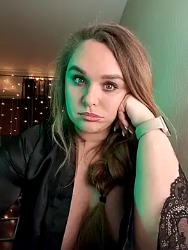 Snapshot of Juicy_PeachLux chatting on December 2025 06:35:02 PM Juicy PeachLux online show from December 2025 06:35:02 PM