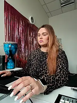 Snapshot of Juicy_PeachLux chatting on December 2025 09:40:01 AM Juicy PeachLux online show from December 2025 09:40:01 AM