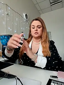 Juicy PeachLux online show from February 2026 07:45:02 AM