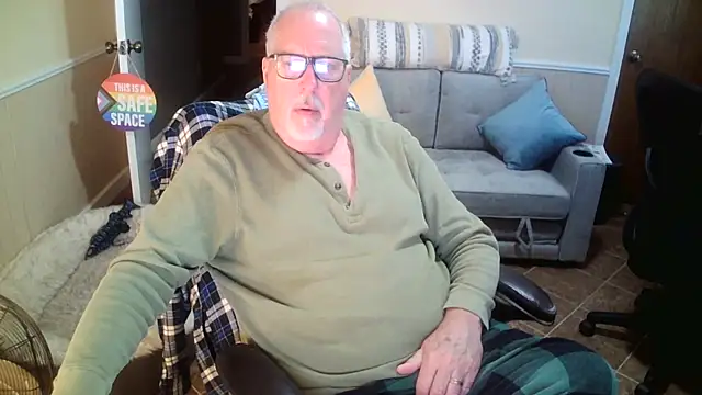 superbearboss online show from April 2026 04:51:01 PM