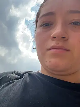 Snapshot of Karina_Leon chatting on February 2026 04:21:02 PM Karina Leon online show from February 2026 04:21:02 PM