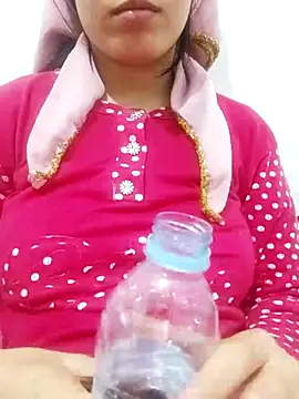 saraaxx1 online show from March 2025 05:18:02 AM