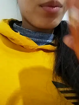 saraaxx1 online show from November 2025 09:20:02 AM