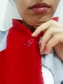 saraaxx1 online show from November 2025 10:48:01 AM