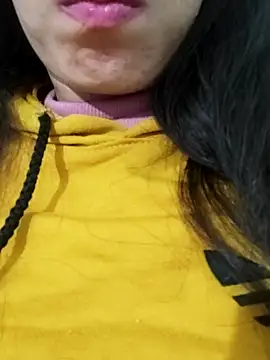 saraaxx1 online show from December 2025 12:28:02 AM