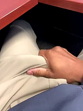 Snapshot of sochillrandom3 chatting on November 2025 04:28:01 PM sochillrandom3 online show from November 2025 04:28:01 PM