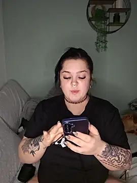 Saucy-Serenity online show from February 2026 08:18:02 PM