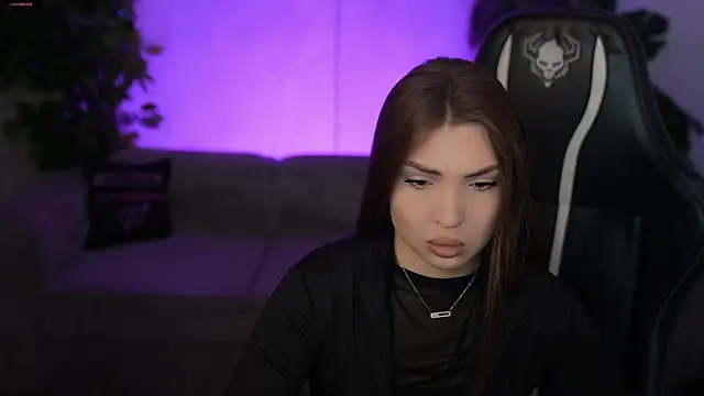 Billie054 online show from November 2025 06:24:02 AM