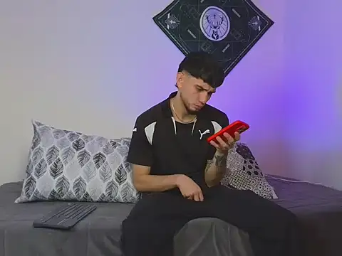 samevansx  online show from October 2025 02:36:01 PM