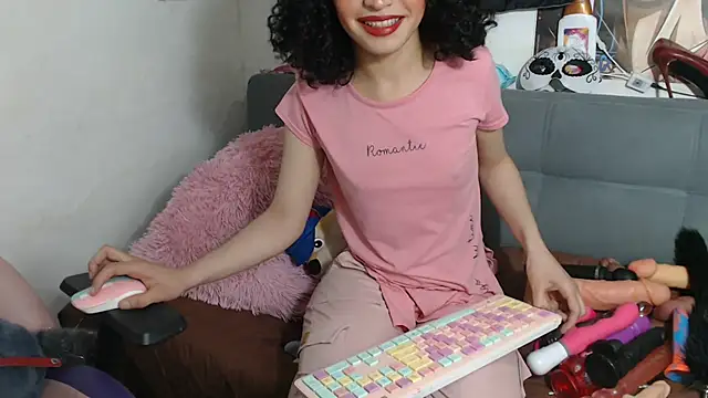 Amala Hott online show from November 2025 05:18:01 AM