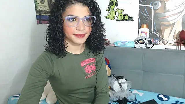 Amala Hott online show from November 2025 09:36:01 PM