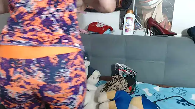 Amala Hott online show from November 2025 11:53:01 PM