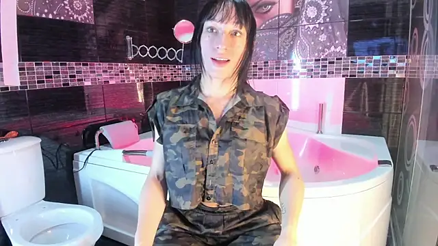 Small Hot19 online show from October 2025 10:03:01 AM