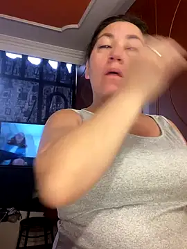 Luna-nevada online show from November 2025 11:45:01 AM