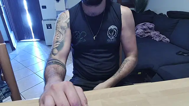 Snapshot of maialinofriuli chatting on September 2025 01:59:02 PM maialinofriuli online show from September 2025 01:59:02 PM