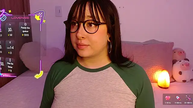 Oliviargf online show from September 2025 01:49:01 AM