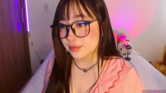 Oliviargf online show from March 2026 12:42:01 PM