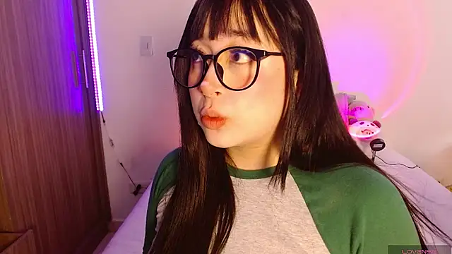 Oliviargf online show from March 2026 12:20:02 PM