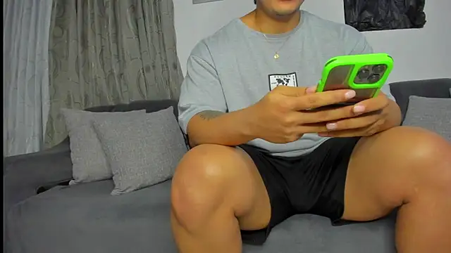 boys blackandwhite online show from May 2026 10:49:02 PM
