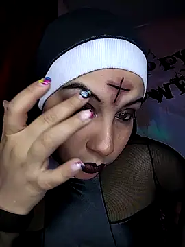 esmeralda jadees online show from October 2025 06:31:01 PM