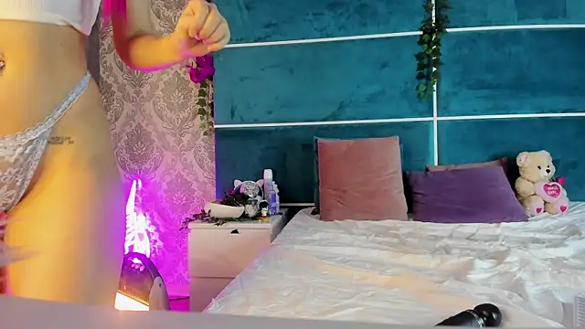 SunnyGlow online show from November 2025 05:40:01 AM