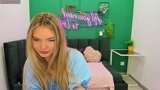 EvelineAmore online show from June 2026 08:52:01 AM