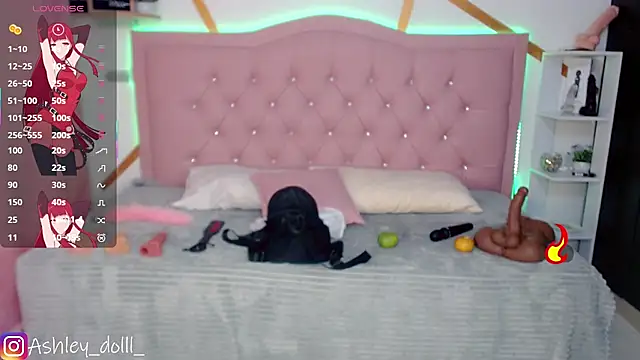 Snapshot of Ashley_dolll chatting on November 2025 09:03:01 PM Ashley dolll online show from November 2025 09:03:01 PM