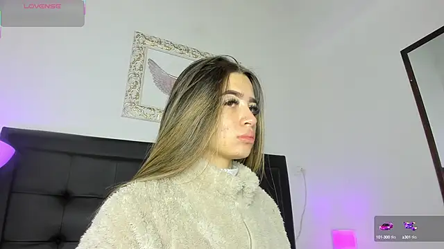 Lola Blondie online show from September 2025 11:58:01 AM