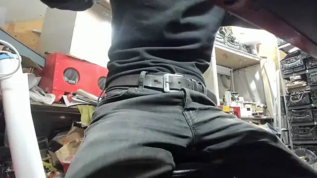 bisciu1976 online show from March 2025 01:40:01 PM