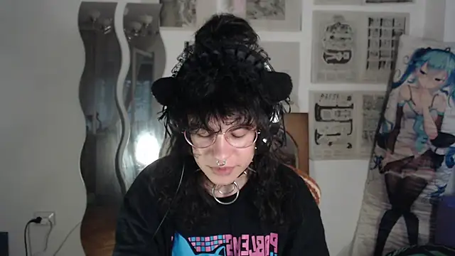 Snapshot of PainPrince69 chatting on May 2026 03:24:02 AM PainPrince69 online show from May 2026 03:24:02 AM