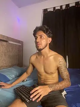 Snapshot of Zayn_kane chatting on June 2026 01:19:01 AM Zayn kane online show from June 2026 01:19:01 AM