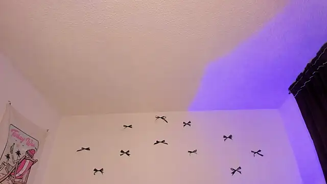 Alessamoth online show from August 2026 10:41:02 PM