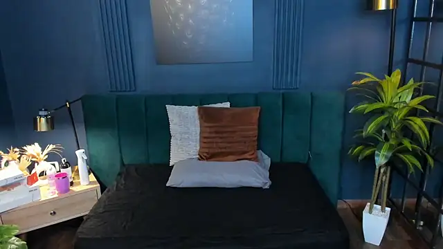 roxy hell online show from December 2025 12:33:02 PM