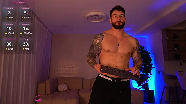 OLIVER COLT online show from October 2025 11:26:02 PM