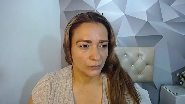 Milf-Prettyboobs online show from October 2025 06:31:02 PM