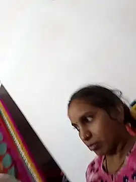 Hotty-Nidhi online show from November 2025 03:28:01 AM