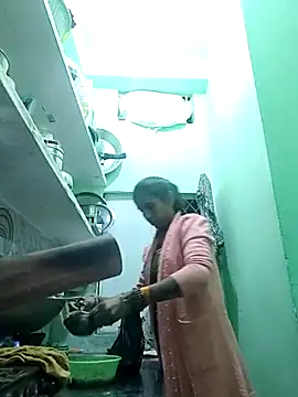 Hotty-Nidhi online show from December 2025 03:49:02 PM