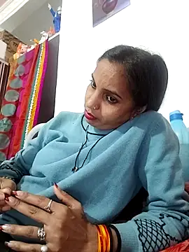 Hotty-Nidhi online show from February 2026 04:33:01 PM