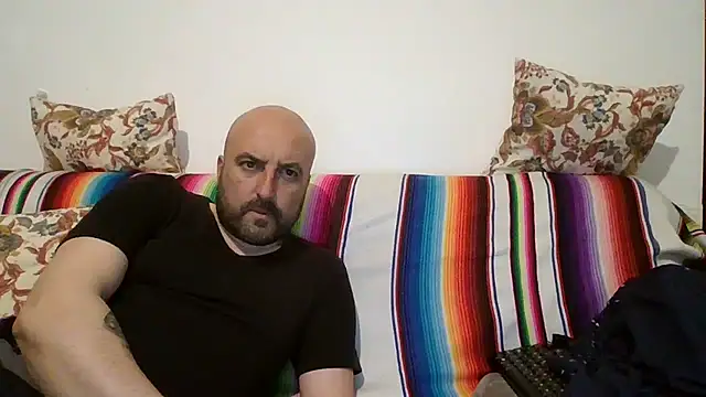 maxxxio12 online show from April 2026 06:47:01 PM