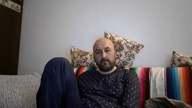 maxxxio12 online show from April 2026 07:14:01 PM