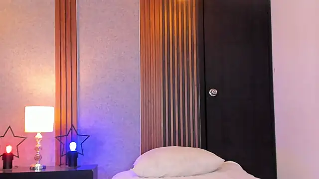 Abby sinss online show from November 2025 08:19:02 PM