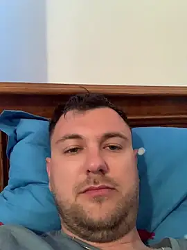 hugedickedd online show from May 2026 05:14:02 AM