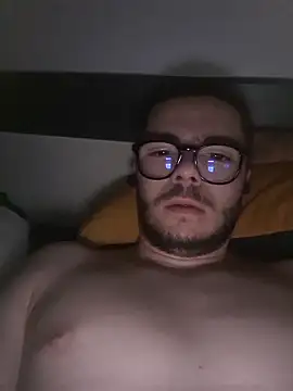 Tutur19 online show from March 2025 09:18:02 PM