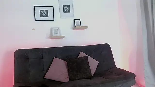 Snapshot of julian_vogue chatting on March 2025 06:29:02 PM julian vogue online show from March 2025 06:29:02 PM