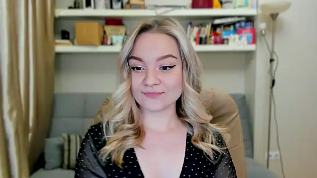 Kara Smith  online show from November 2025 11:14:02 PM